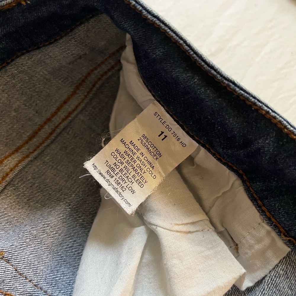 Wild Oak Boutique Dogma Distressed Blue Jeans - Picture 6 of 6